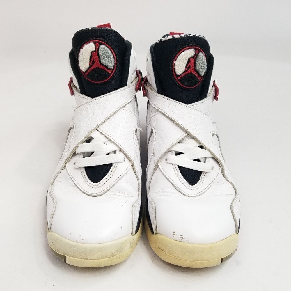 Nike Air Jordan 8 Bugs Bunny Sneakers. Size 7Y or can fit as a Women's Size 8.5 - Picture 2 of 10